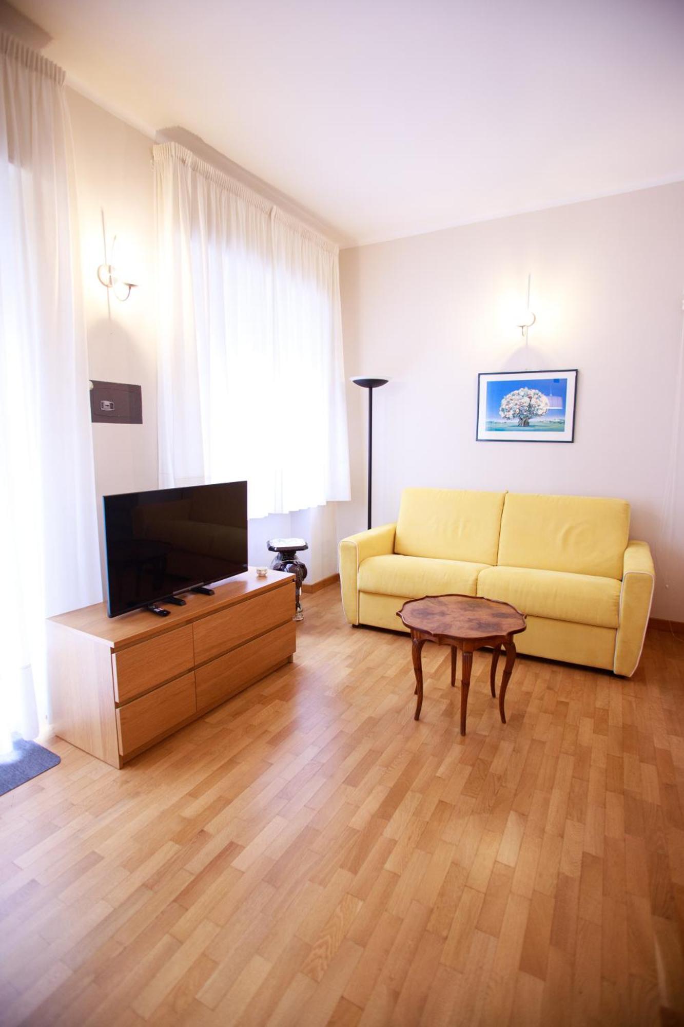 Апартаменти Sofia House With Private Parking Генуя Екстер'єр фото